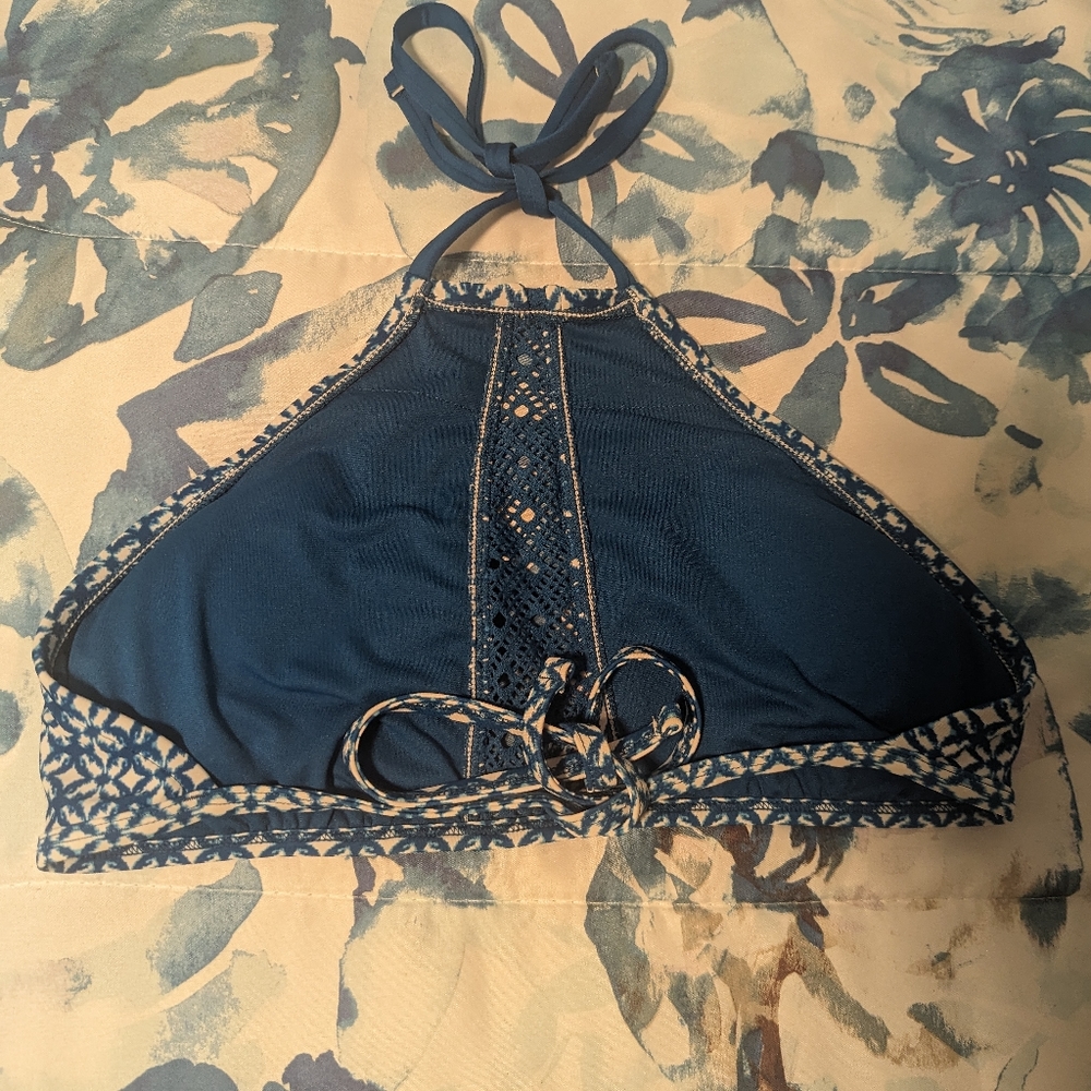 XL Blue and White Halter Top Bathing Suit - Picture 14 of 16